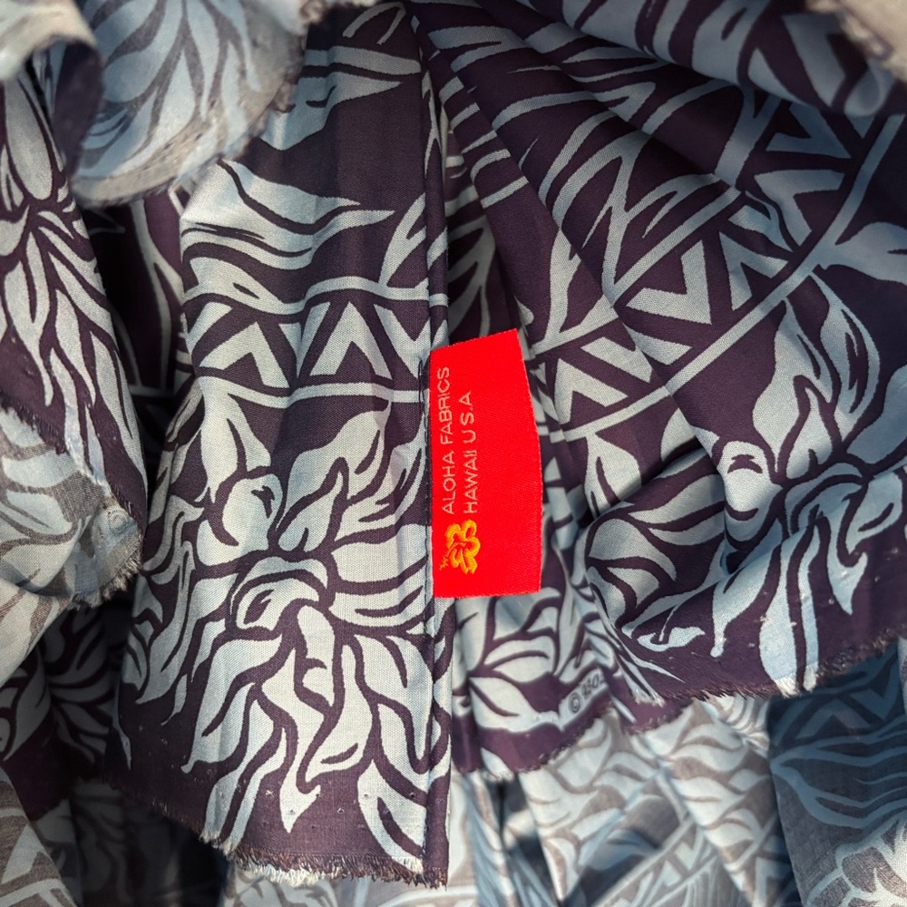 Hawaiian Traditional Hula Skirt Aloha Fabrics - Picture 3 of 3